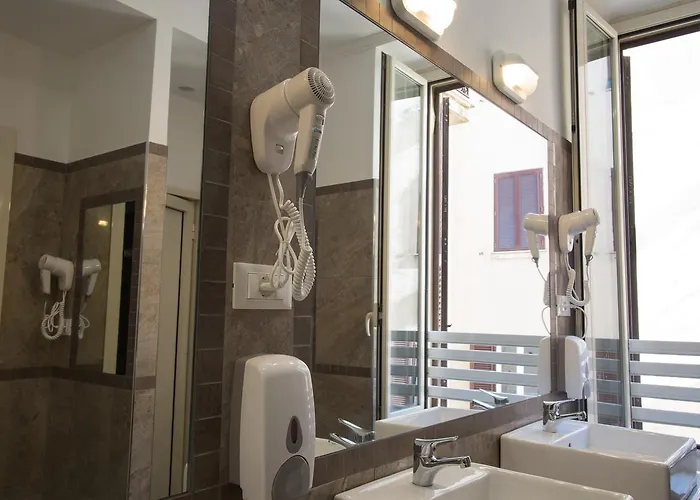 Vandrerhjem Alessandro Downtown & Bar *