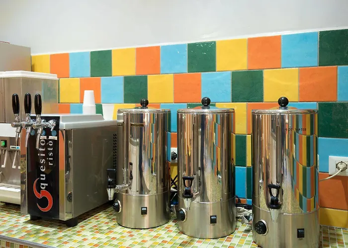 Vandrerhjem Alessandro Downtown & Bar