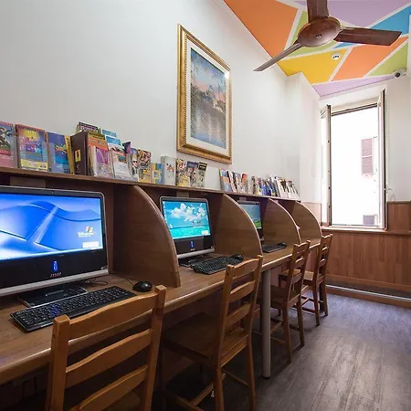 Alessandro Downtown & Bar