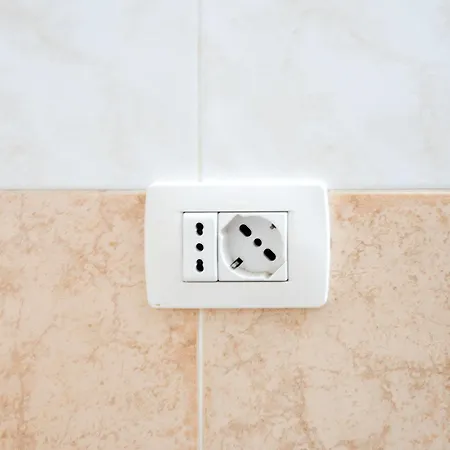 Alessandro Downtown & Bar