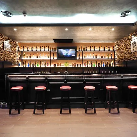 Alessandro Downtown & Bar Vandrerhjem Rom