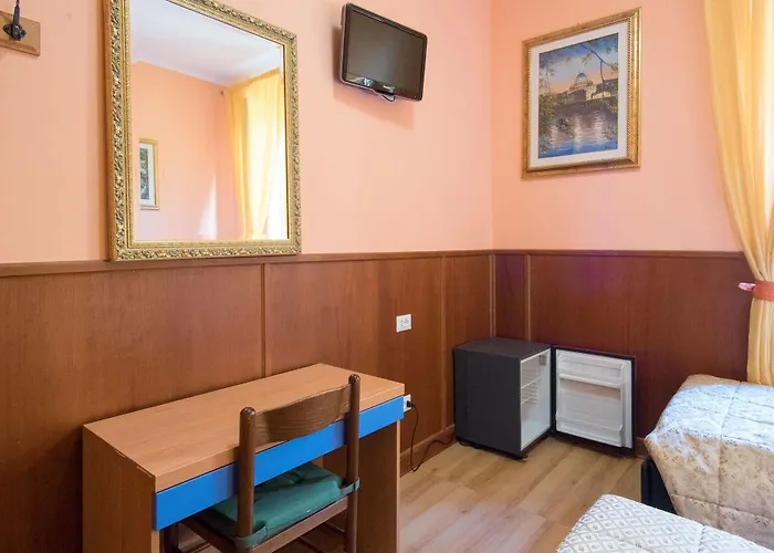 Alessandro Downtown & Bar Hostel