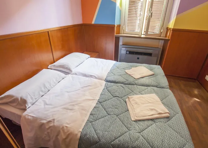 Alessandro Downtown & Bar Hostel