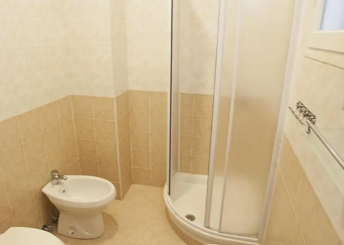 Hostel Alessandro Downtown & Bar