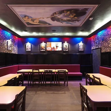 Alessandro Downtown & Bar Рим