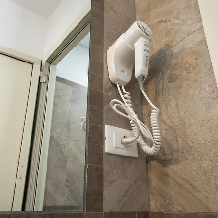 Alessandro Downtown & Bar * Рим