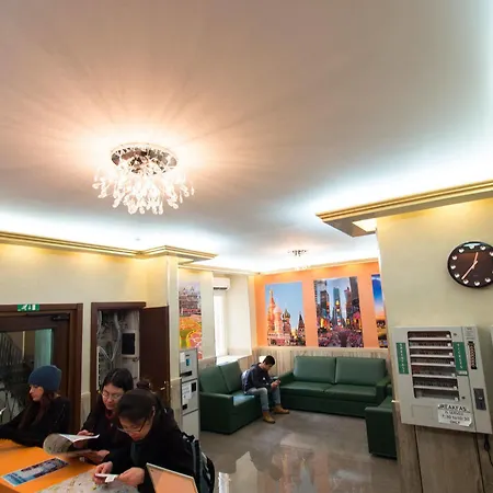 Alessandro Downtown & Bar Рим