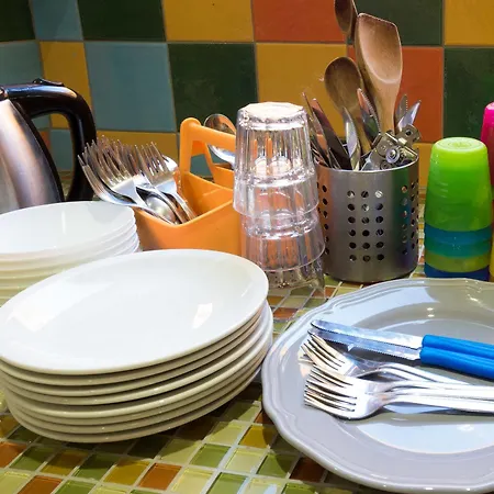 Хостел Alessandro Downtown & Bar